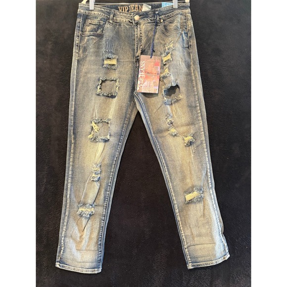 V.I.P. Jeans Women's Size 16W Distressed Ripped Light Wash Denim Jeans - Picture 1 of 10